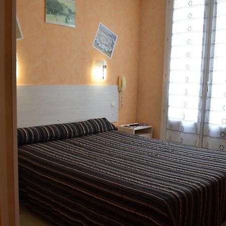 Hotel De L'Arrivee Fouras Dış mekan fotoğraf