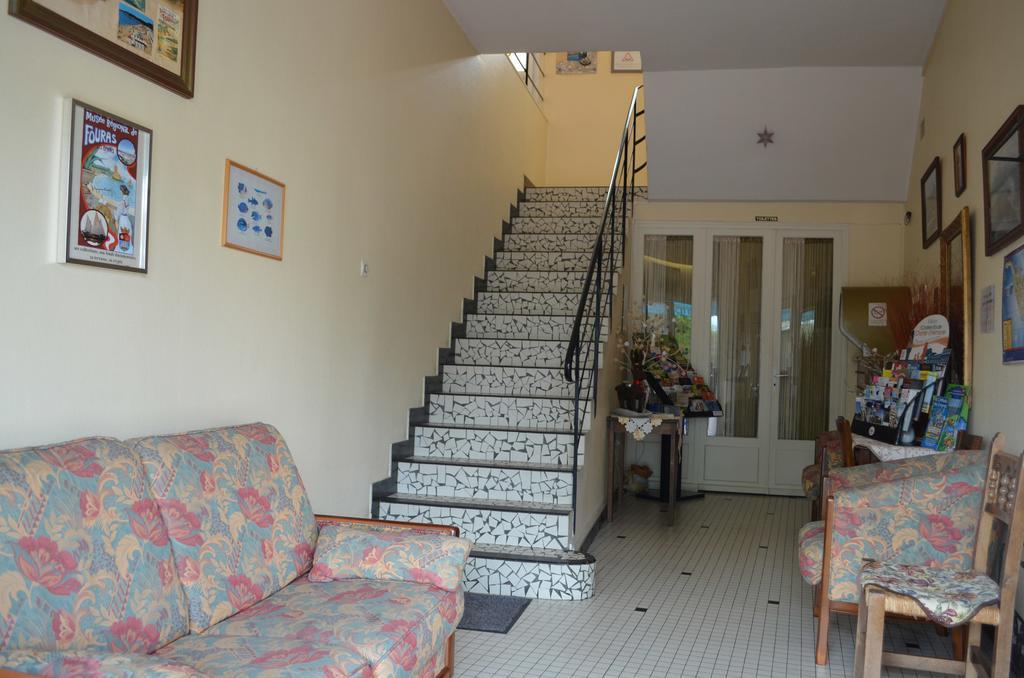 Hotel De L'Arrivee Fouras Dış mekan fotoğraf