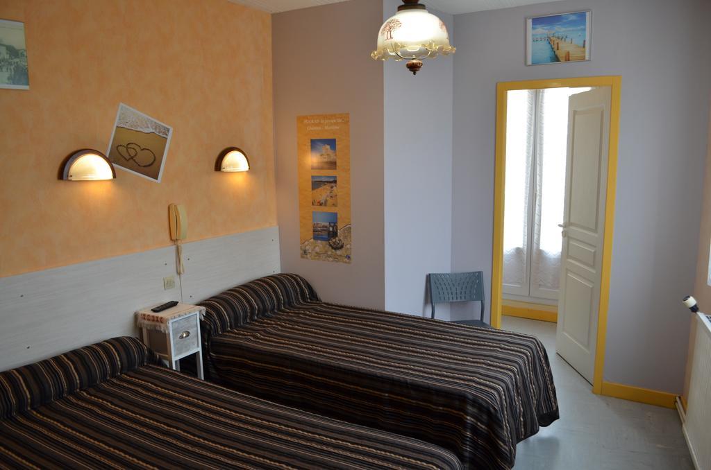Hotel De L'Arrivee Fouras Dış mekan fotoğraf